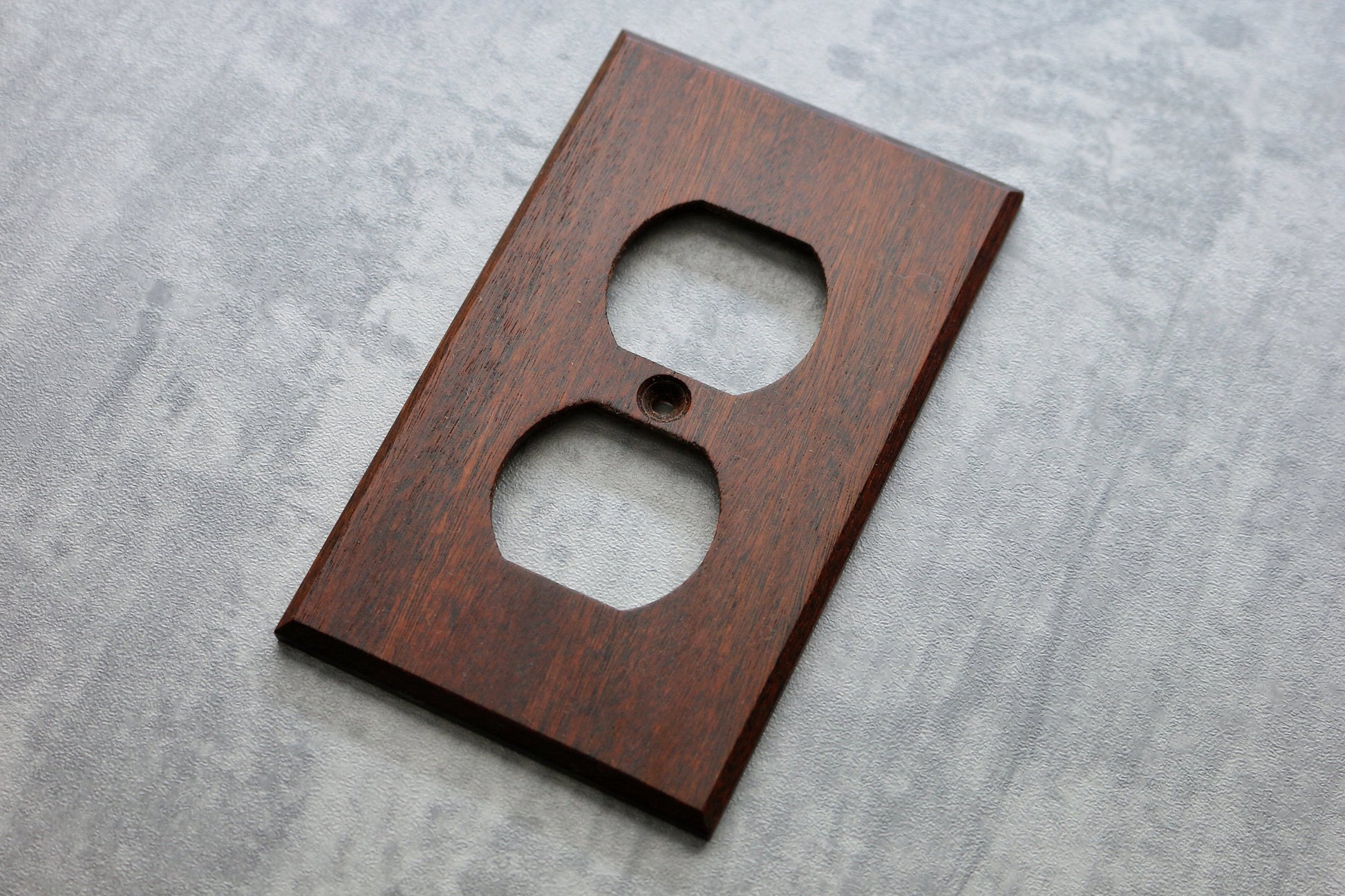 Ironwood Light Switch Cover, Wood  Outlet Cover, Light Switchplate, Wallplate, 1 Gang Duplex, Front side 