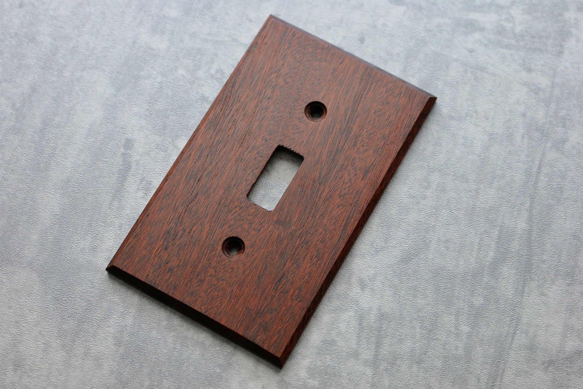 Ironwood Light Switch Cover, Wood  Outlet Cover, Light Switchplate, Wallplate, 1 Gang Toggle, Front side