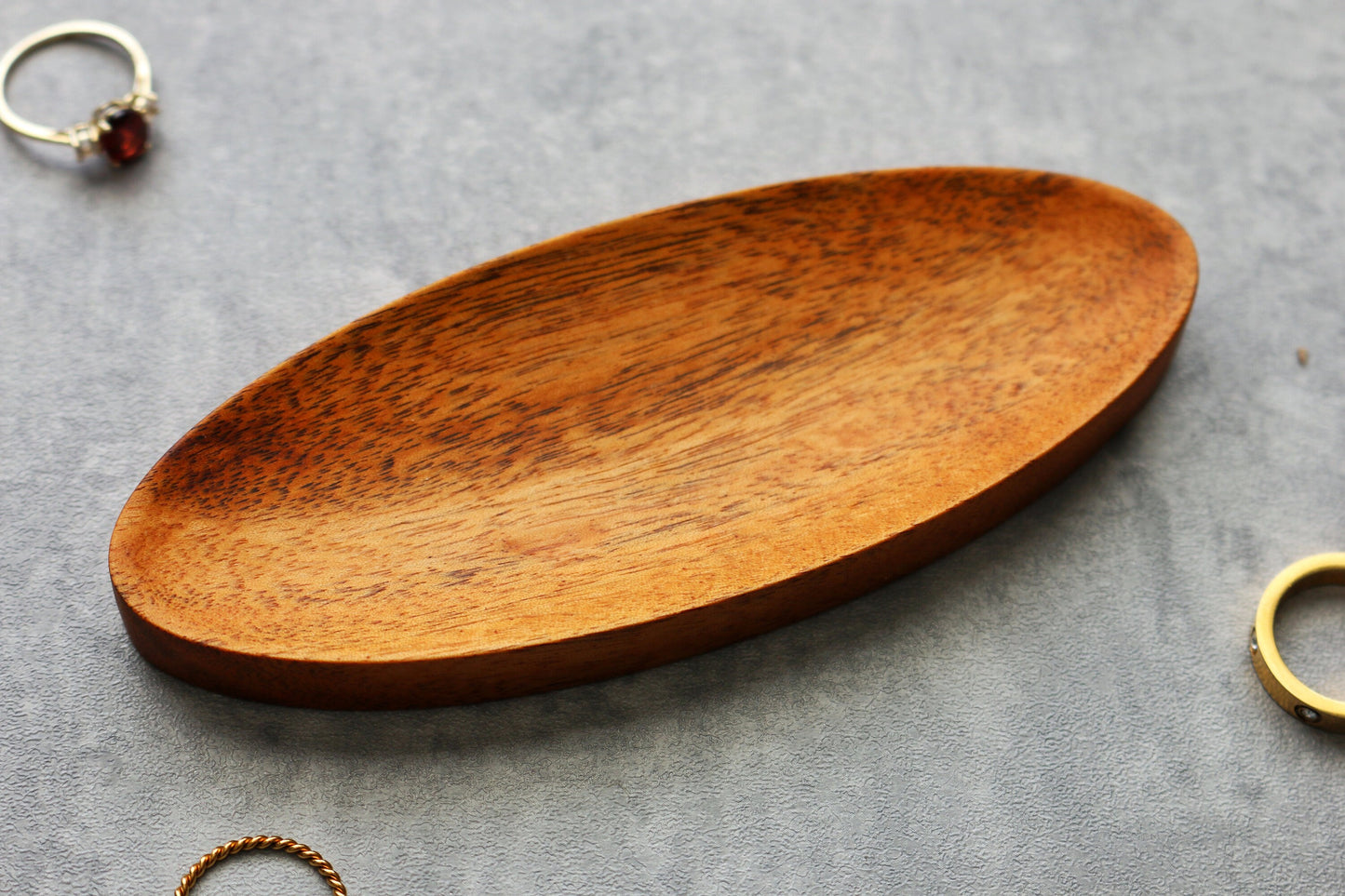 Oval Wood Ring Dish, Patronizable Small Jewelry Tray, Gift for Newly Engaged Couples, Wedding Bridal Party Bridesmaid Gift, Mothers day gift